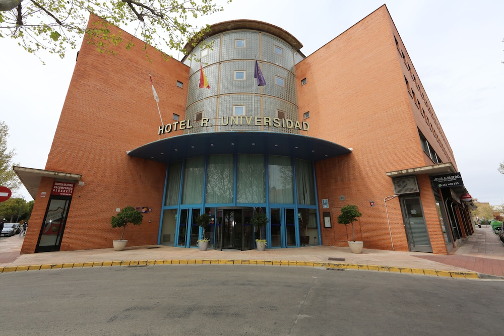 Universidad 1/42