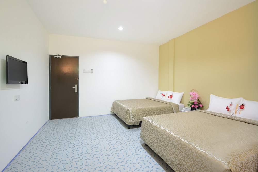 Swing & Pillows @ Grand Inn George Town Penang 17/38