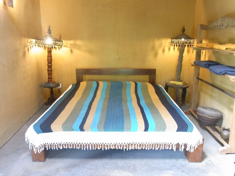 The Kandy Samadhi Centre 25/80