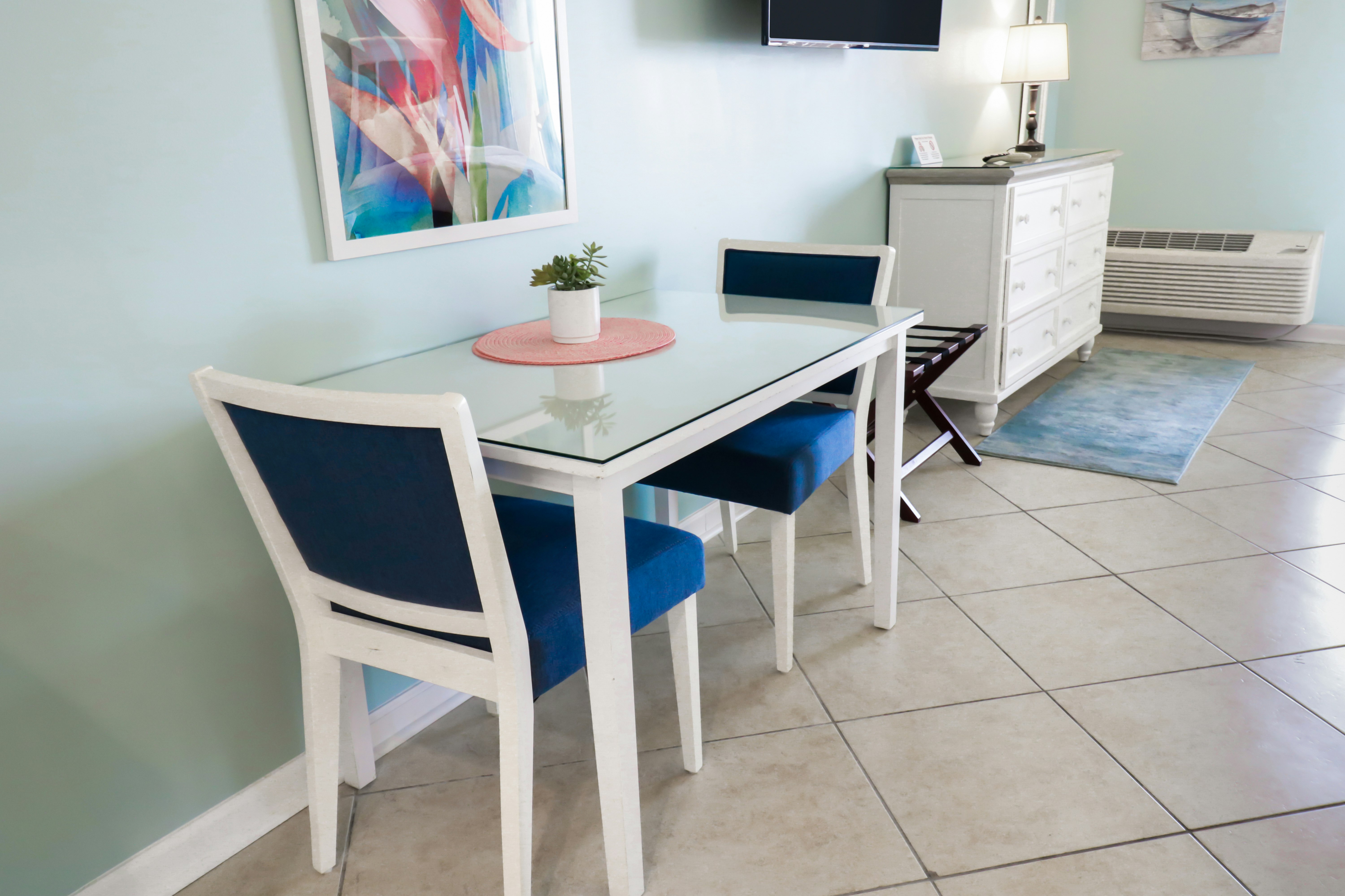 The Oceanfront Litchfield Inn 58/75