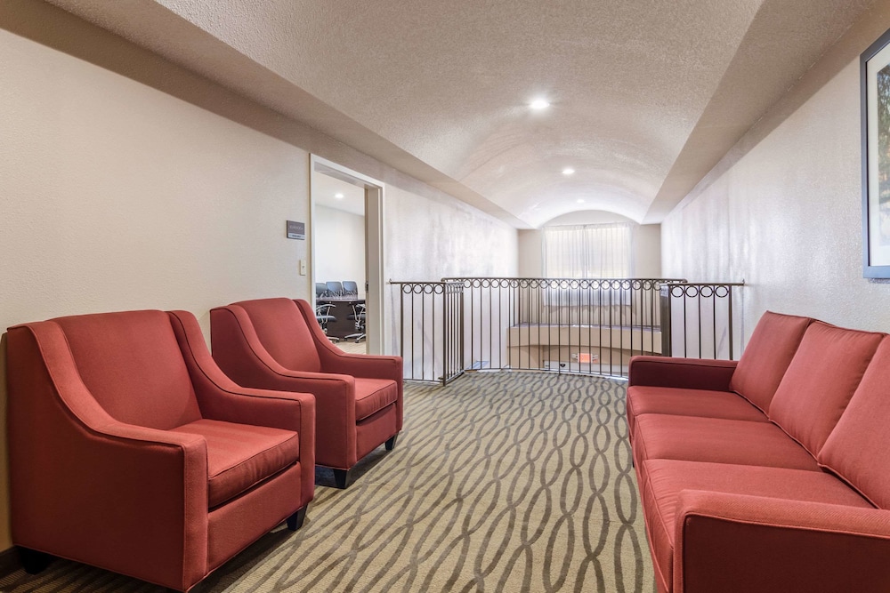 Comfort Suites Eufaula North 28/51