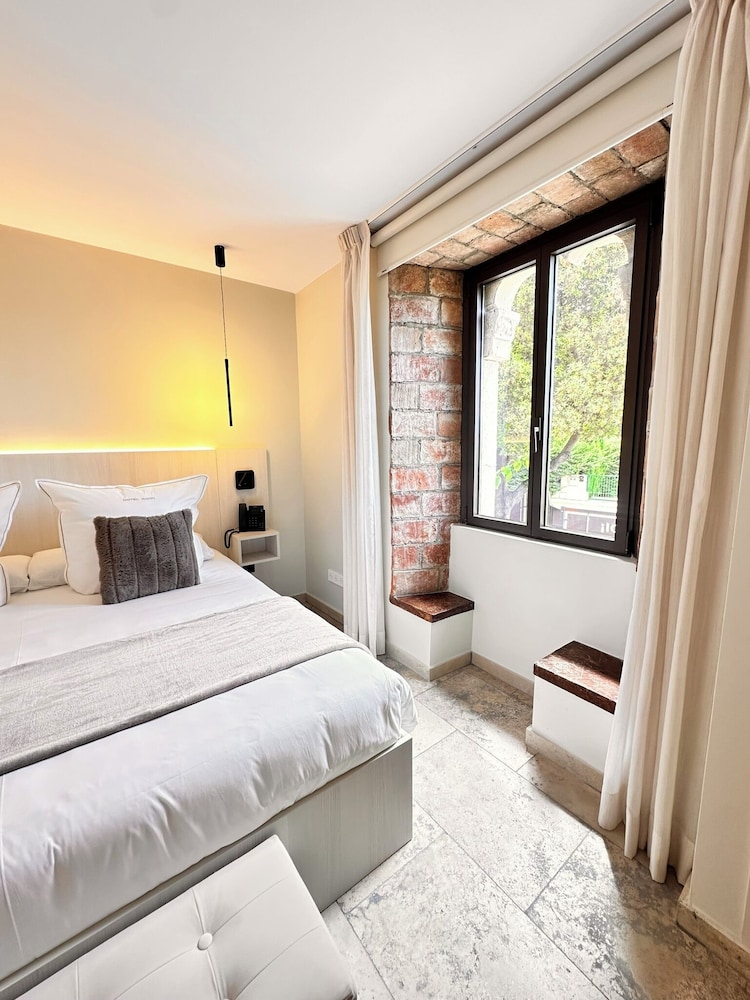 Boutique Hotel Comtal Empuries 9/50