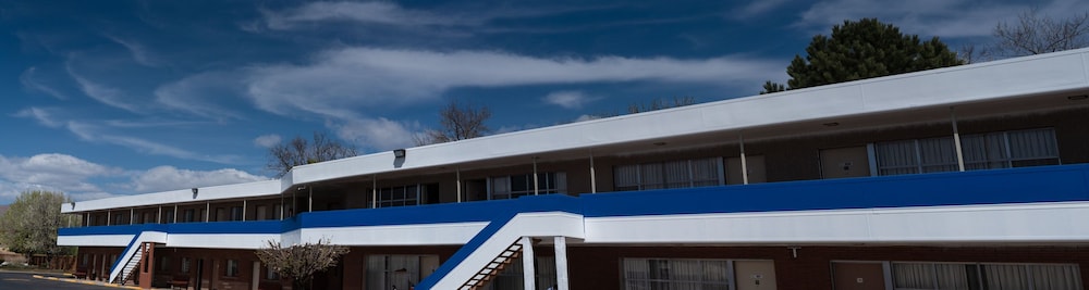 Motel6 Canon City, CO 8/64
