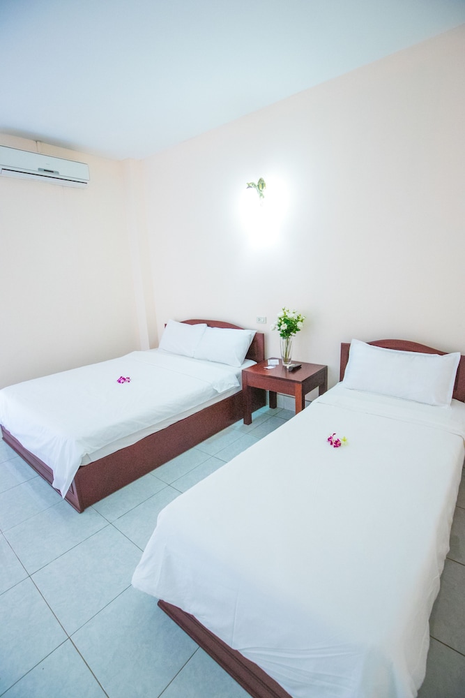 Nanynu Mini Hotel 20/48