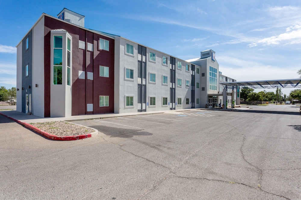Motel6 Roswell, NM 34/45