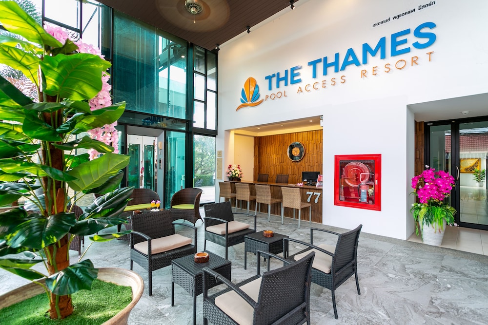The Thames Pool Access Resort 36/50
