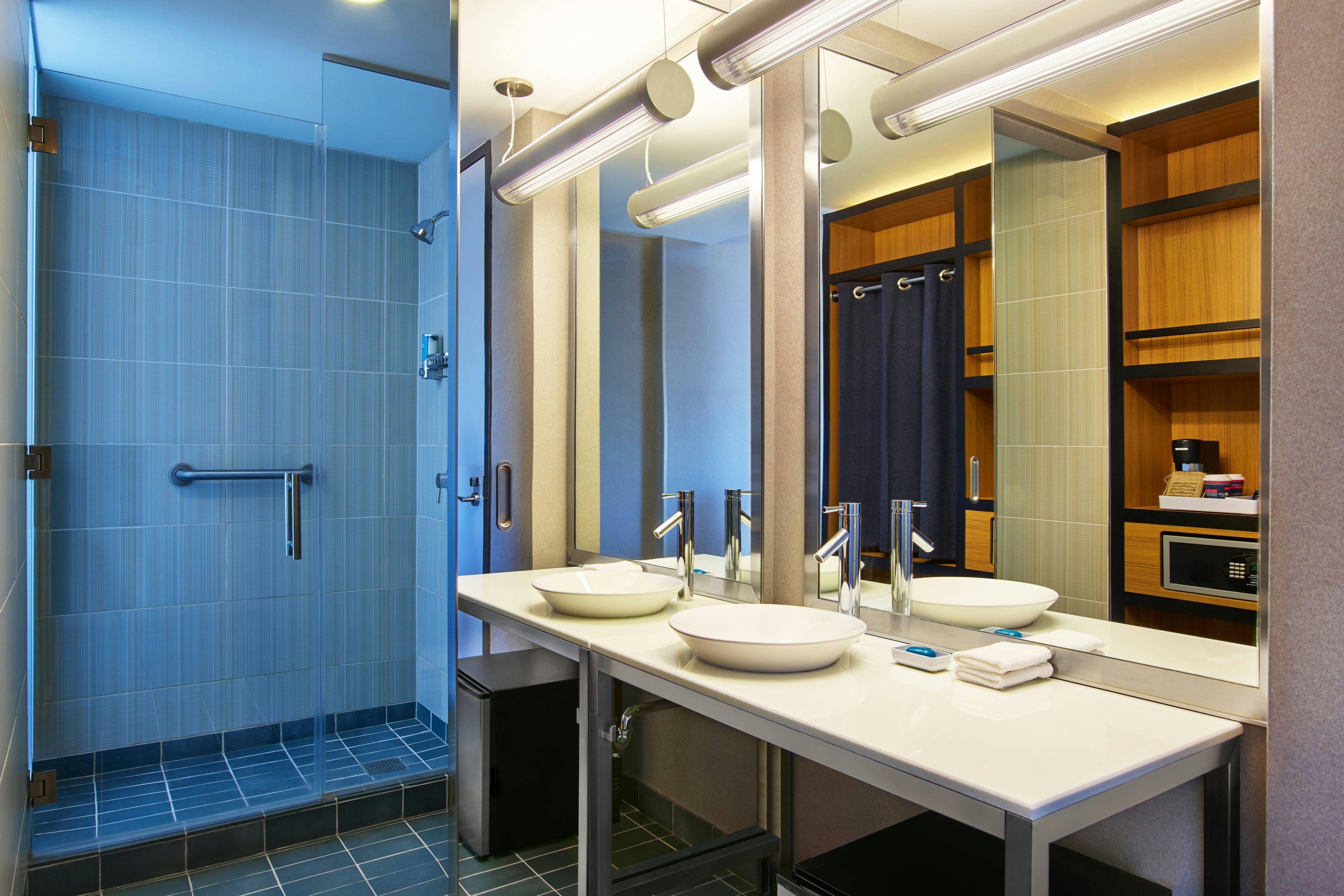 غرفة، Aloft Houston Galleria Hotel 2/2