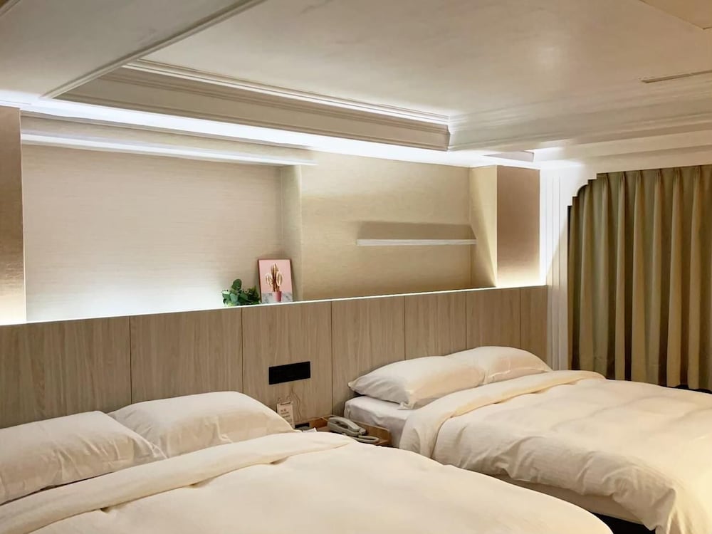 JBG Hot Spring Resort Hotel 28/64