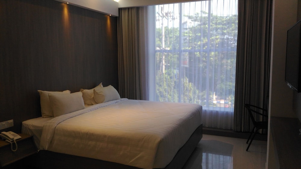 Hotel Kharisma 27/53