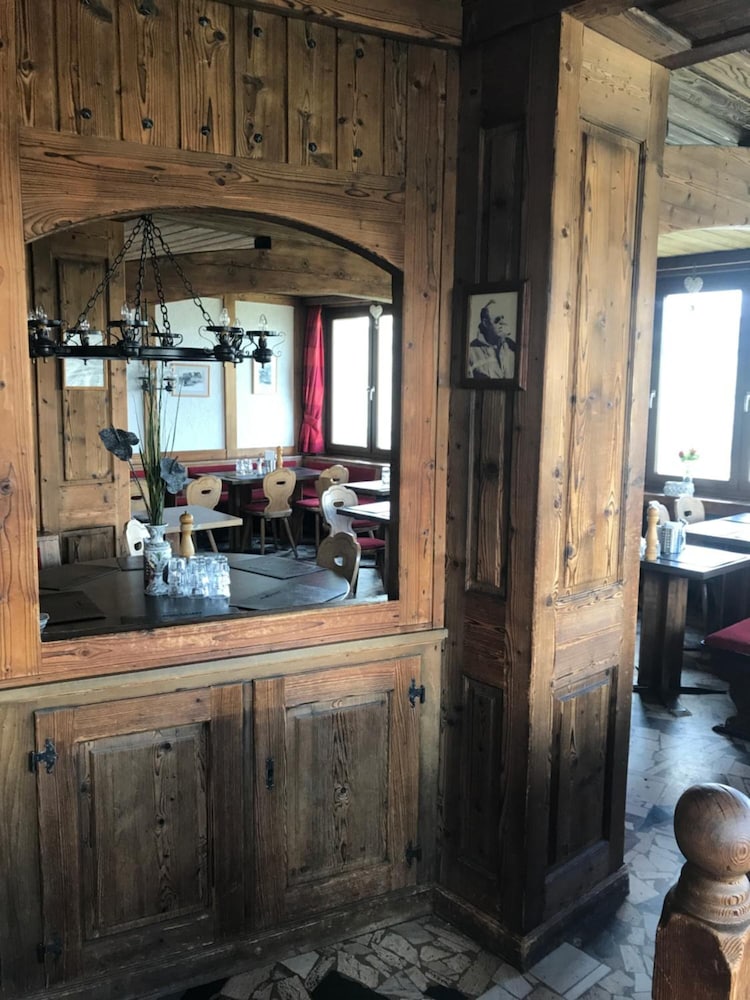Hotel Schwarzsee 5/43
