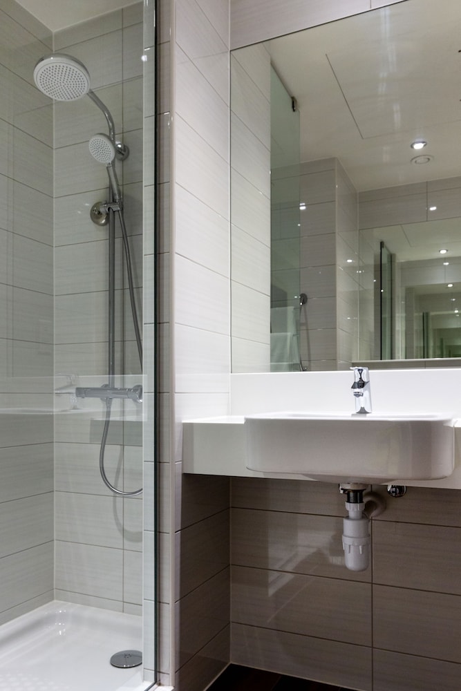 Premier Inn Dubai Al Jaddaf 19/50