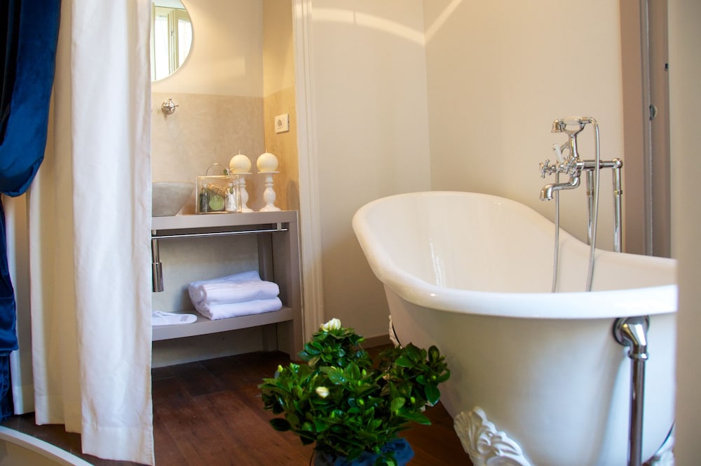 Piazza Farnese Luxury Suites 27/64