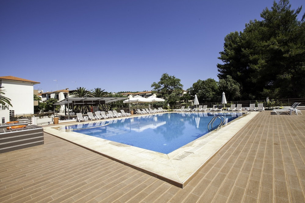 Simeon Hotel 33/49