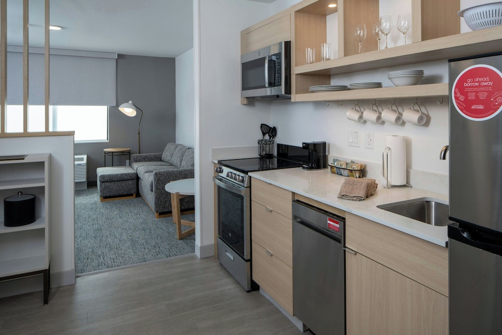 Towneplace Suites By Marriott Surprise Prasada 15/27