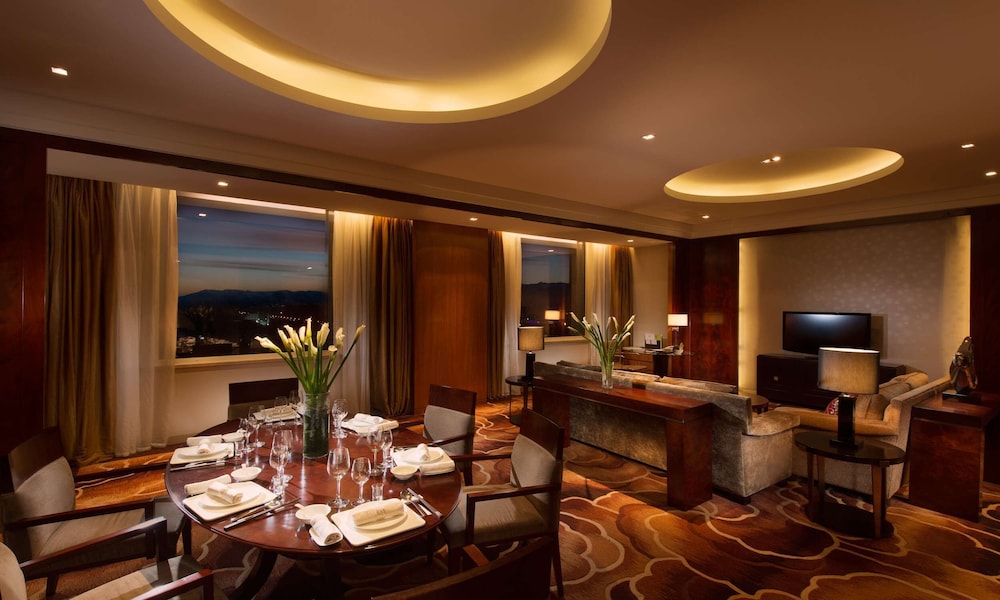 Doubletree By Hilton Qinghai Golmud China 58/71