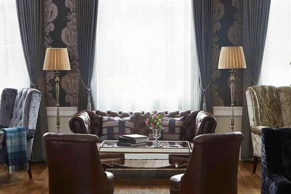 The Westbridge 39/48