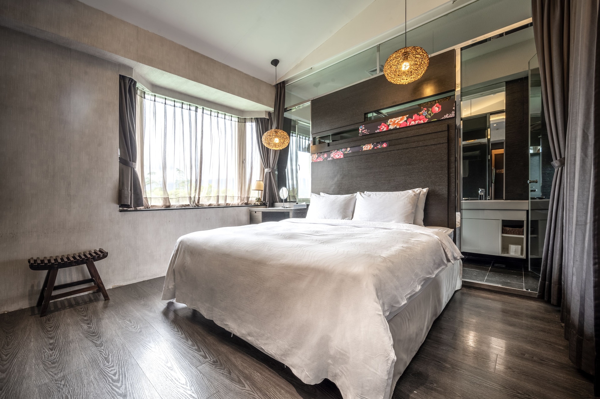 SUPERIOR, DOUBLE BED
