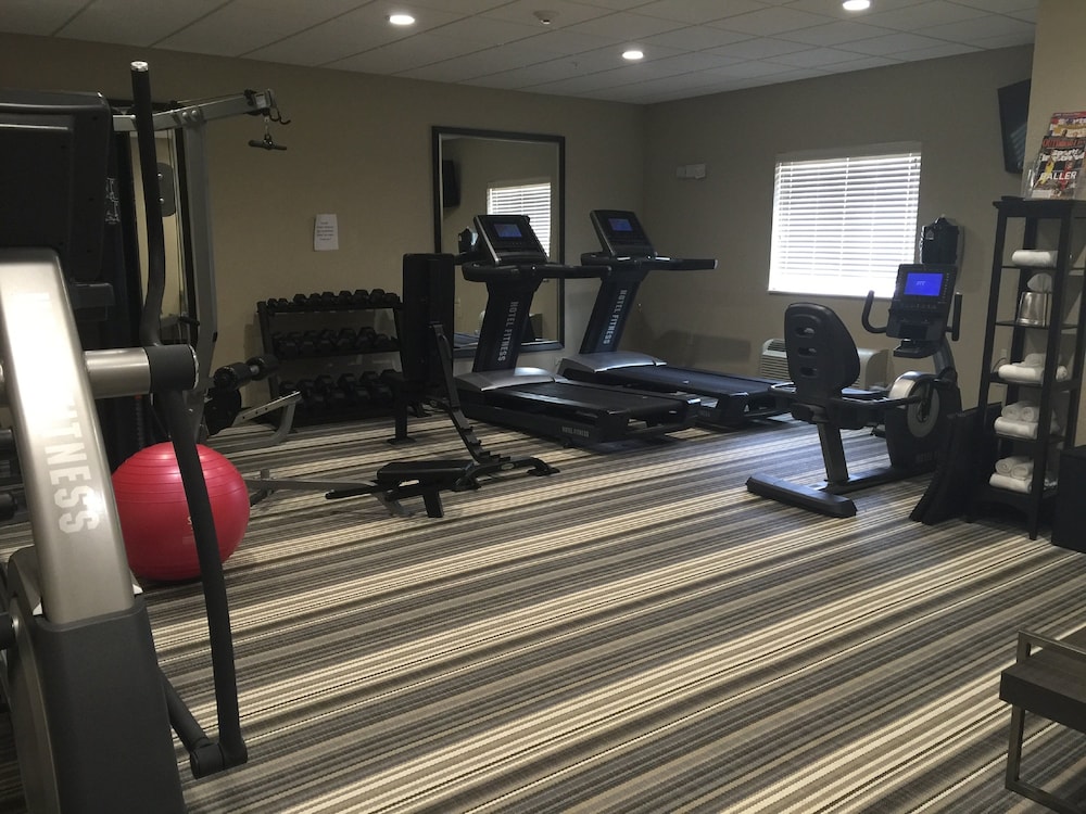 Candlewood Suites Woodward 18/42