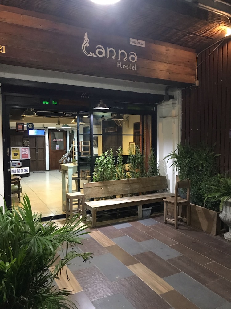 Retro Lanna Hostel Chiangmai photo1