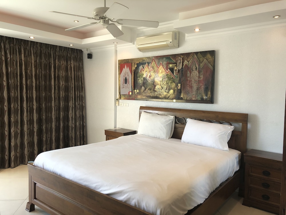 View Talay 6 Condominium By Honey 22/84