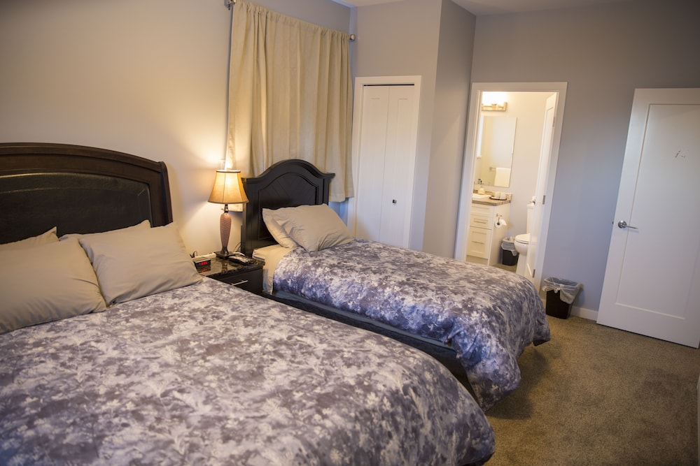 Midnight Sun Inn 20/47