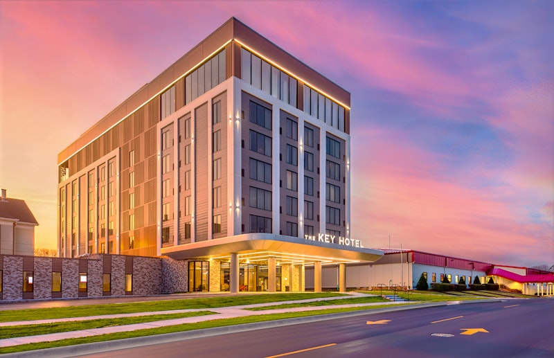 The Key Hotel Dubuque, Tapestry Collection by Hilton 1/7