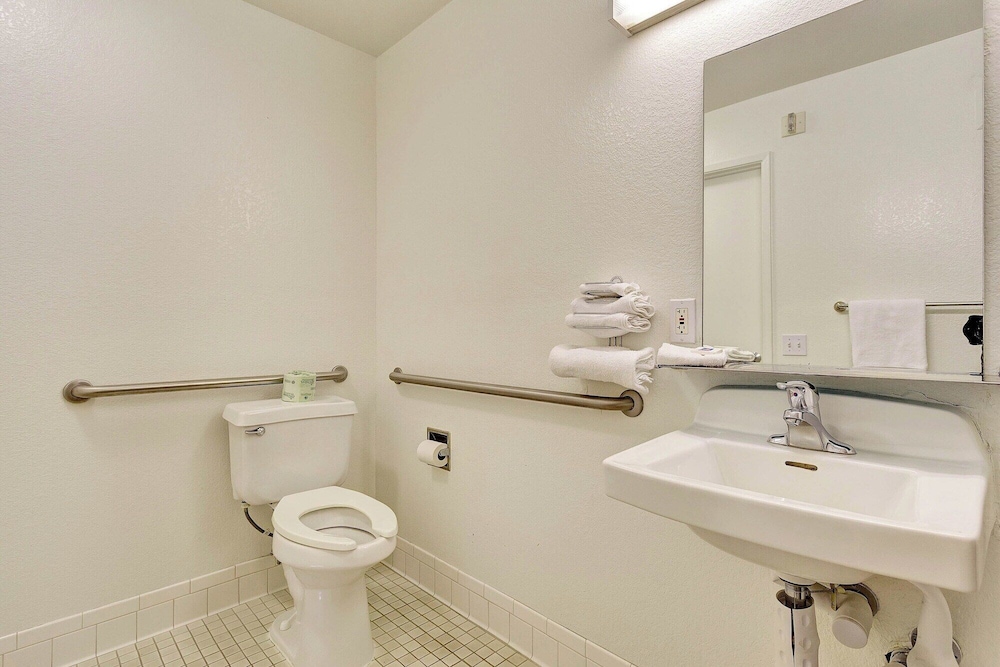 غرفة ديلوكس بسريرين كوين، Motel6 Santa Rosa - South 6/8