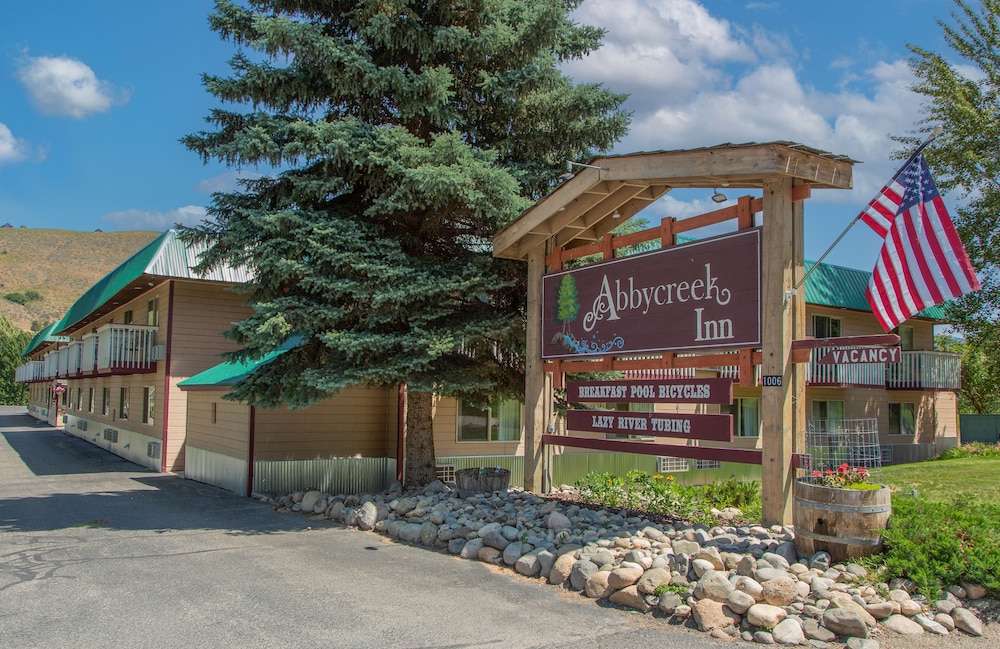 Alderbrook Inn 5/50