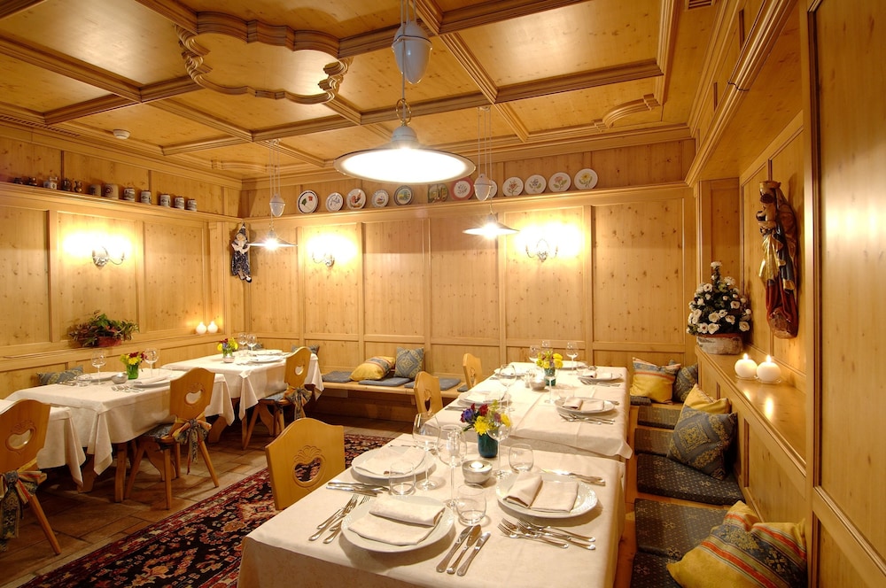 Hotel Antares 55/70