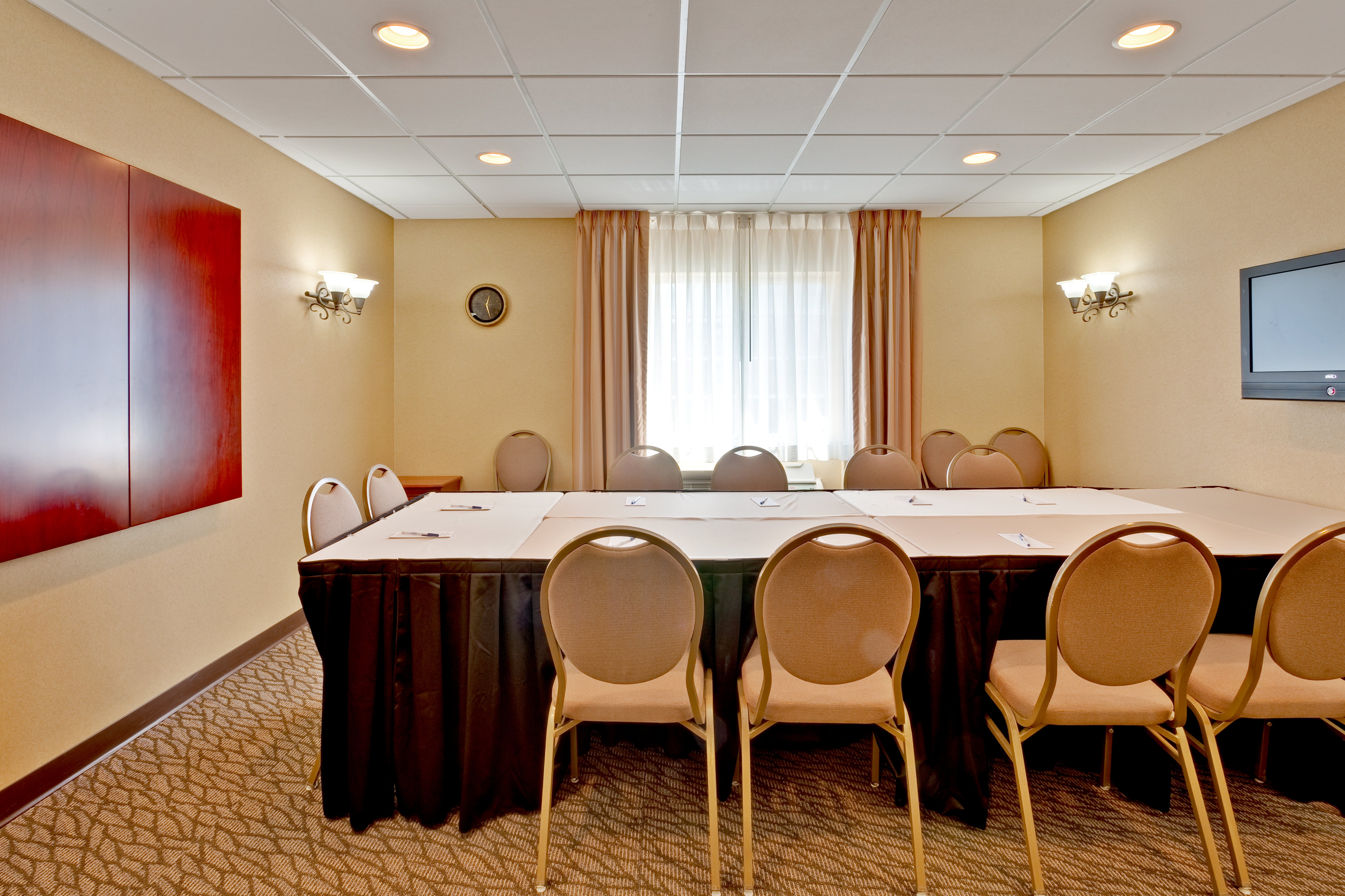 CANDLEWOOD SUITES BOWLING GREEN 51/69