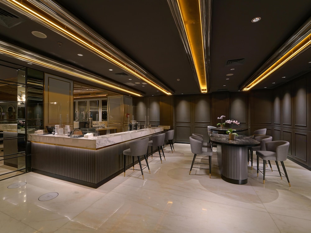 Mercure Surabaya Manyar (ex Everbright Hotel) 5/32