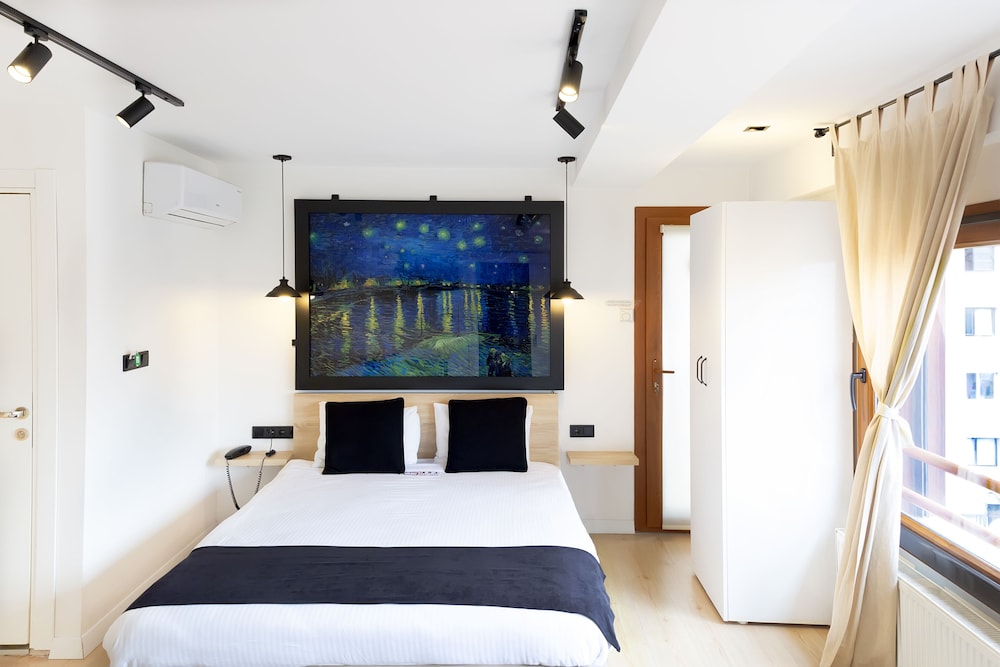 STANDARD, DOUBLE BED