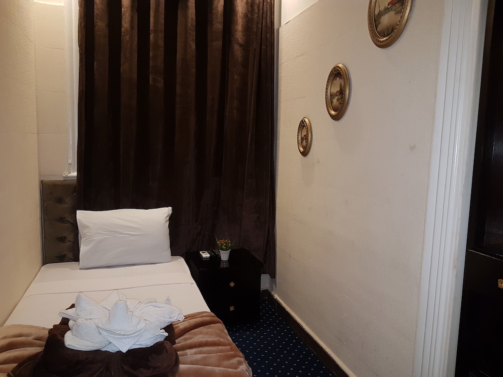 Room at Paradise Boutique Hotel, CAIRO