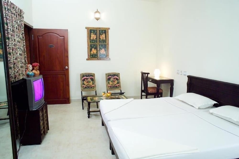 Deshadan Cliff And Beach Resort Varkala 12/50