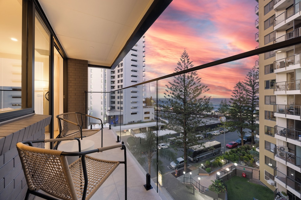 The Shores Surfers Paradise Apartments 39/50