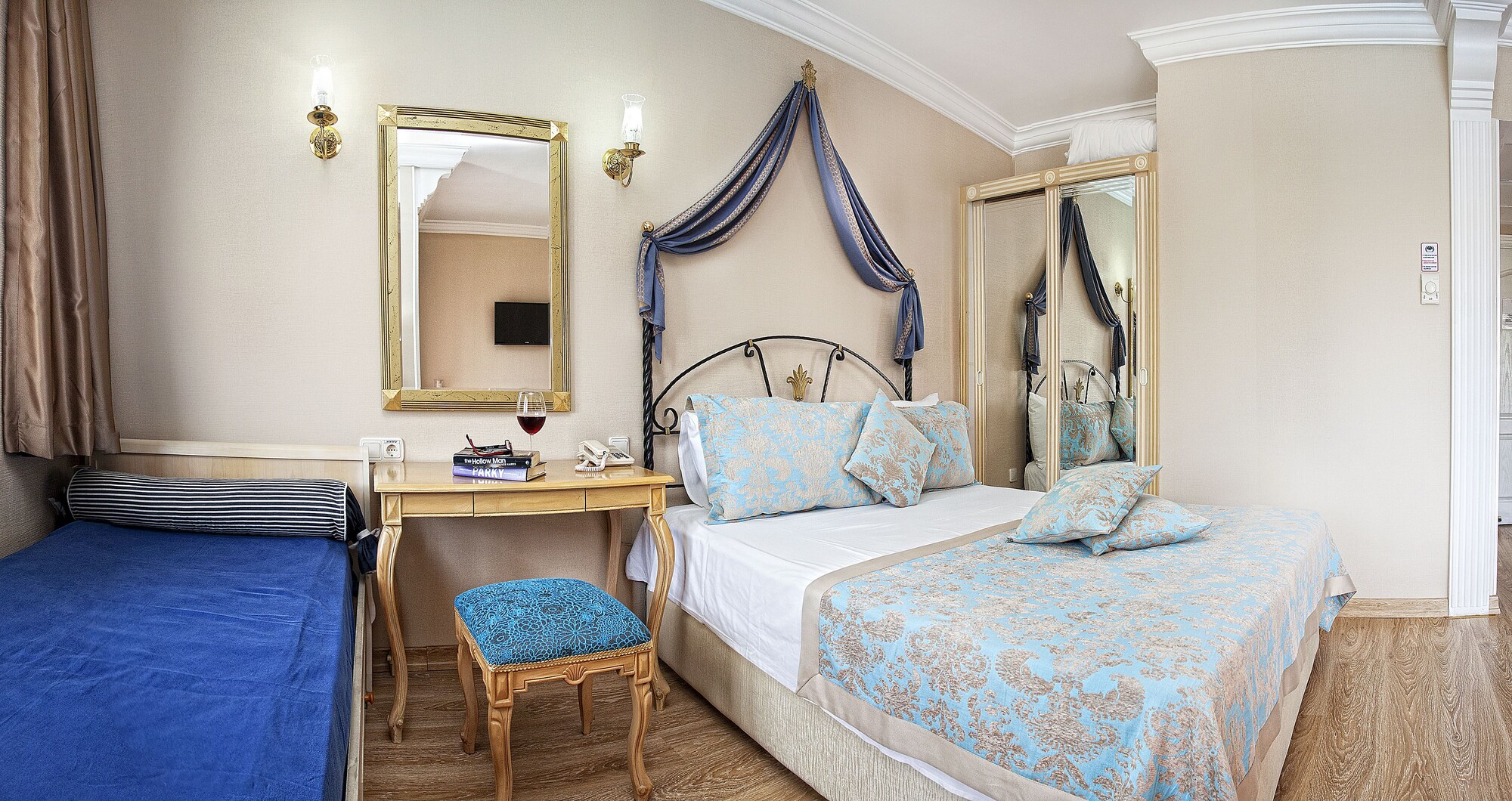 Standard, Double Bed, Land View, Sofa