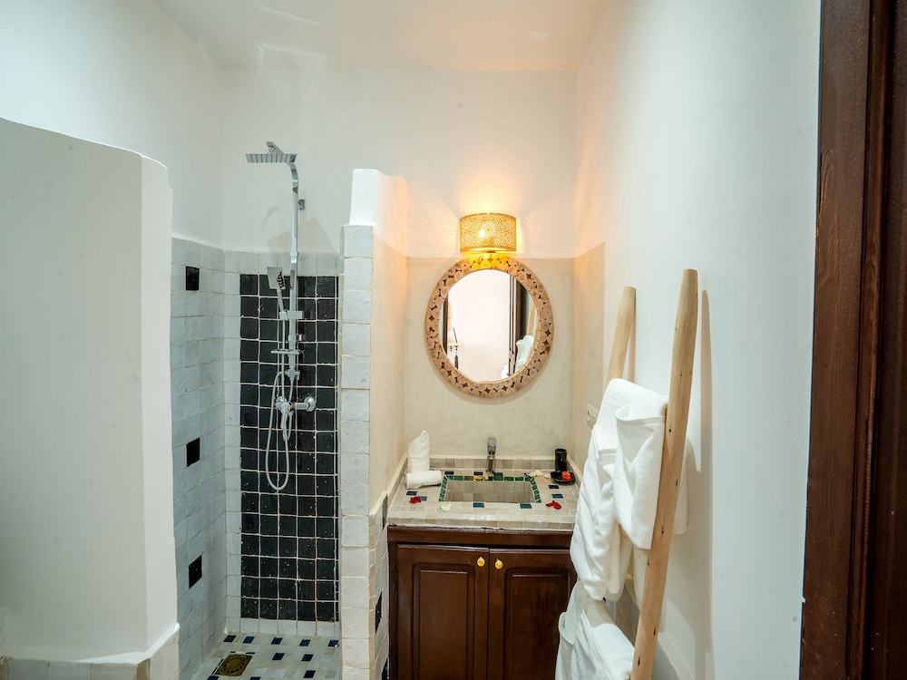 Riad Art and Emotions Boutique Hotel and Spa 37/38