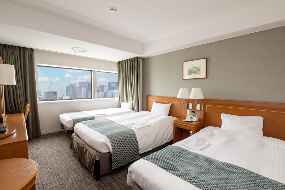Toshi Center Hotel 25/65