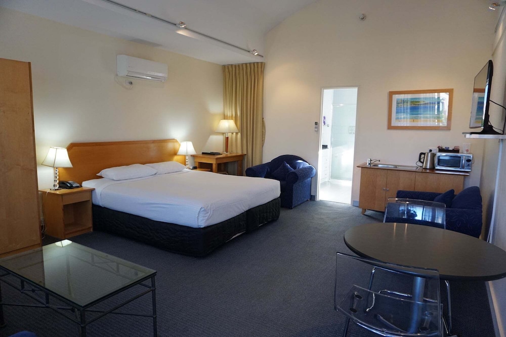 SAVOY DOUBLE BAY HOTEL 23/44