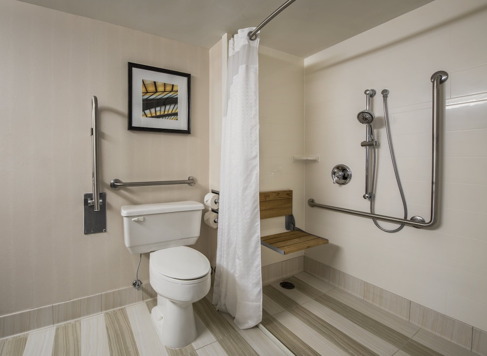 Holiday Inn Winnipeg South 8/81