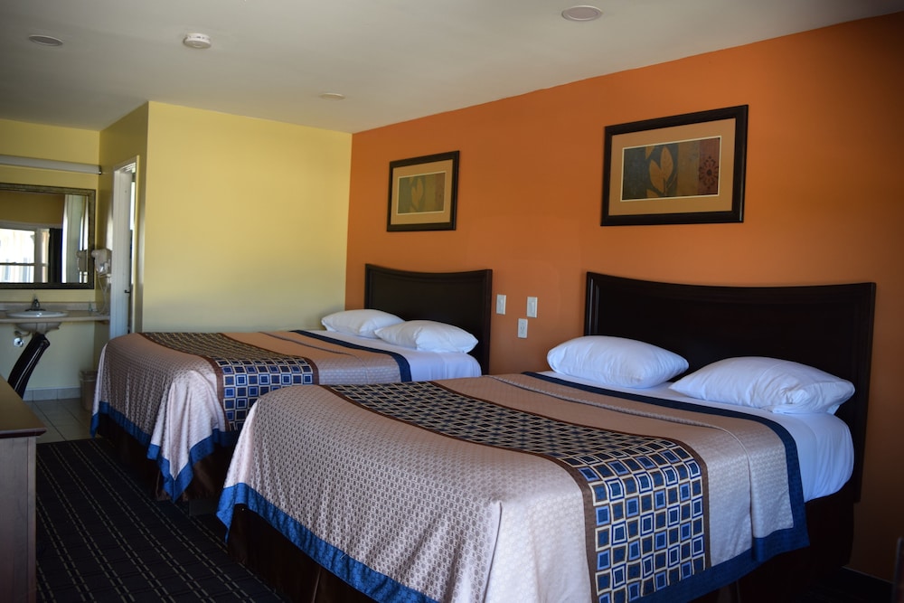 White Oaks Motel Pennsville Carneys Point 6/41