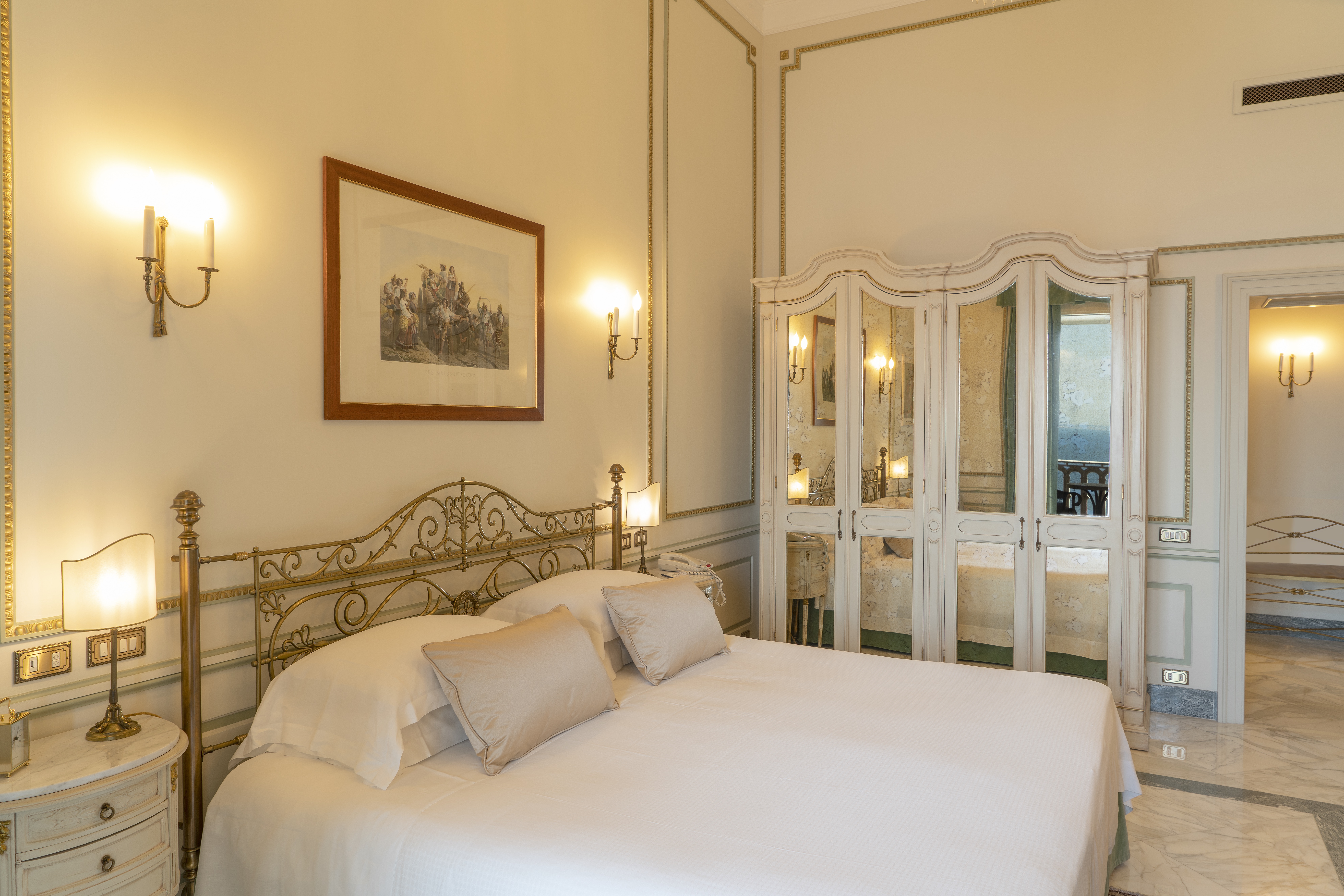 2 BEDROOMS, CARUSO, SUITE, SEA VIEW