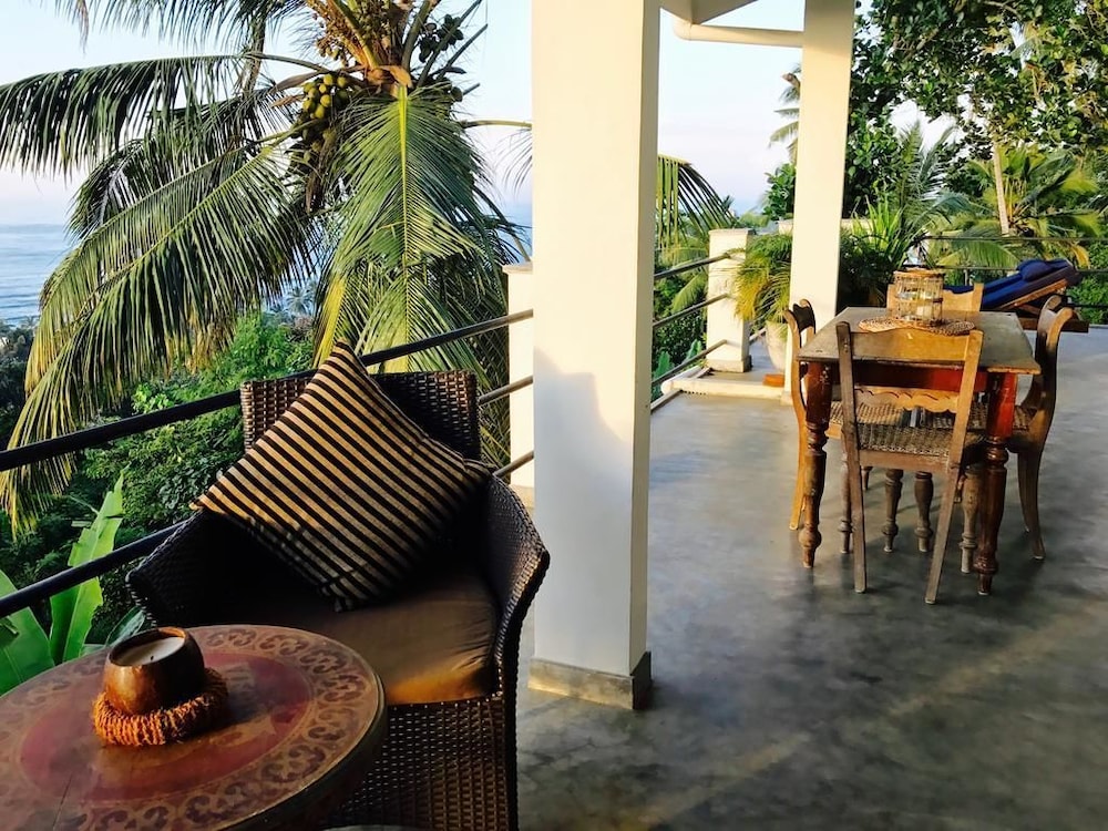 Lara's Place Unawatuna 36/42