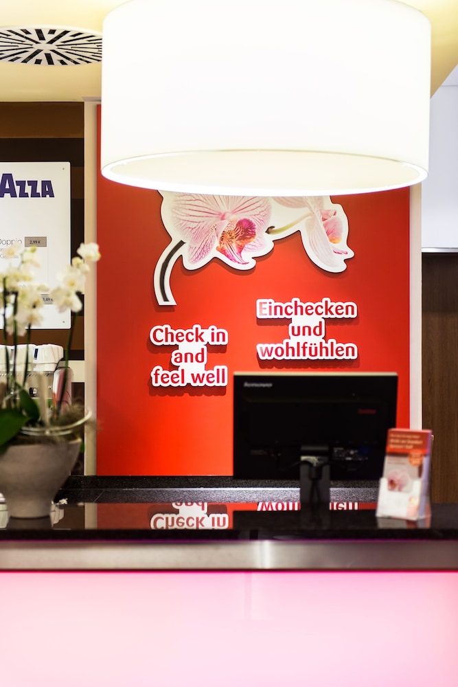 SERWAYS HOTEL WEISKIRCHEN 10/58