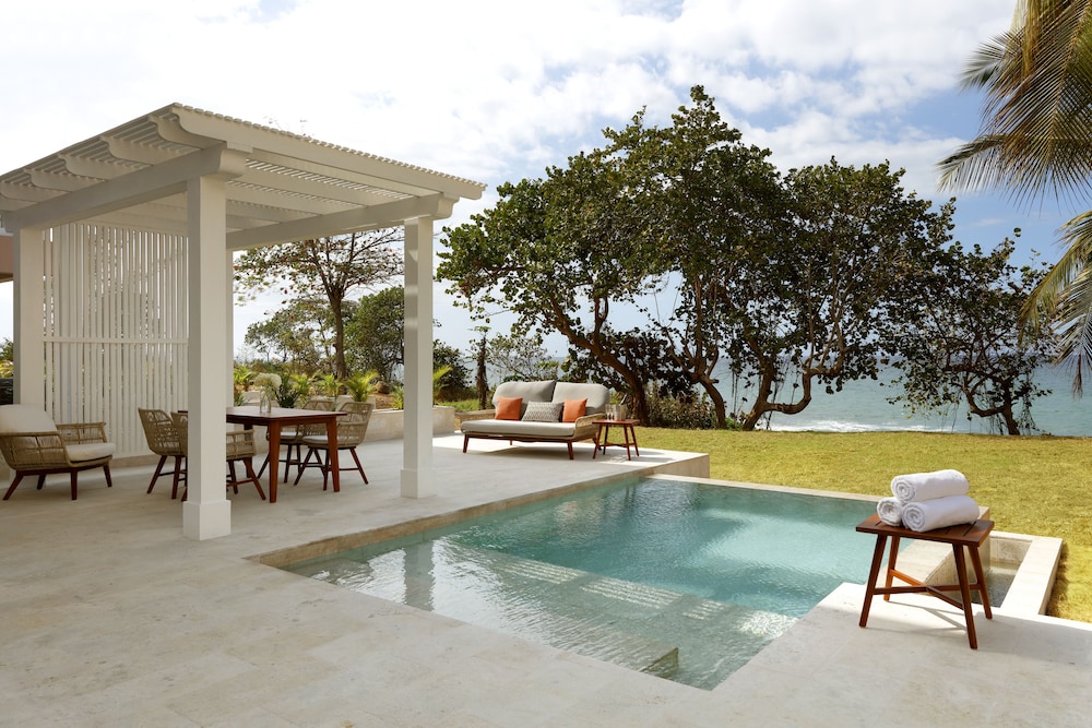 Suite, Single, Ocean Front, Private Pool