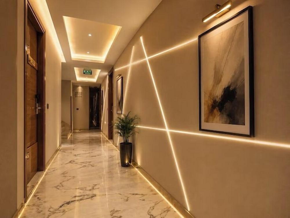 Staybook Hotel Nitya Maharani 29/50