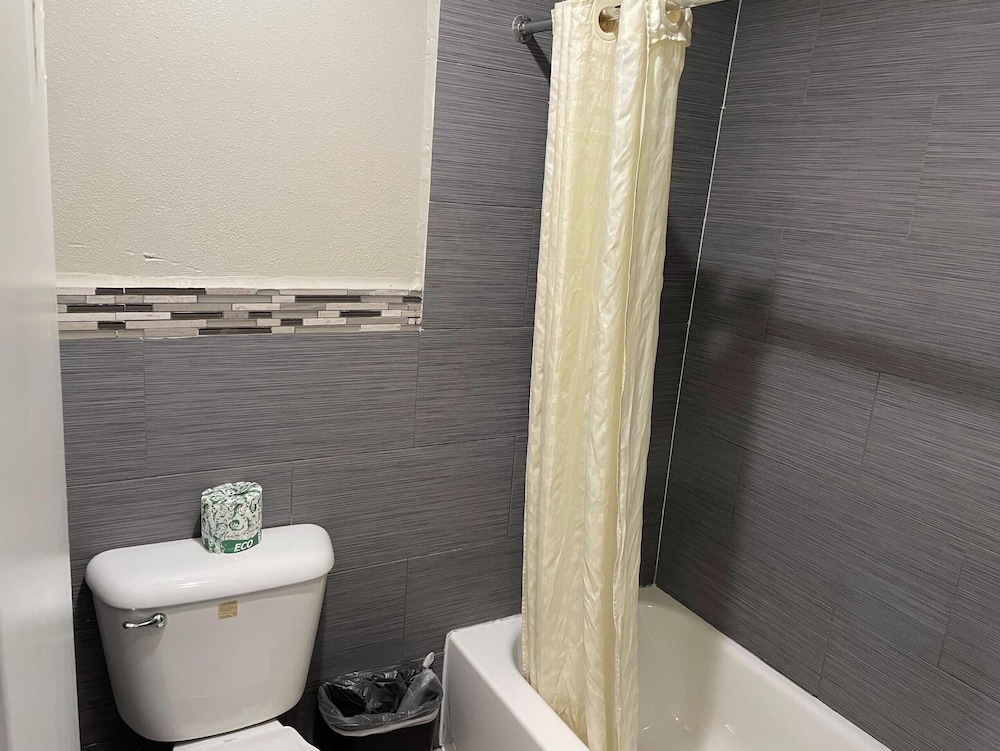 Heritage Inn And Suites 58/58