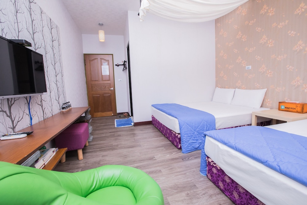 Snug Nine Inn 16/61