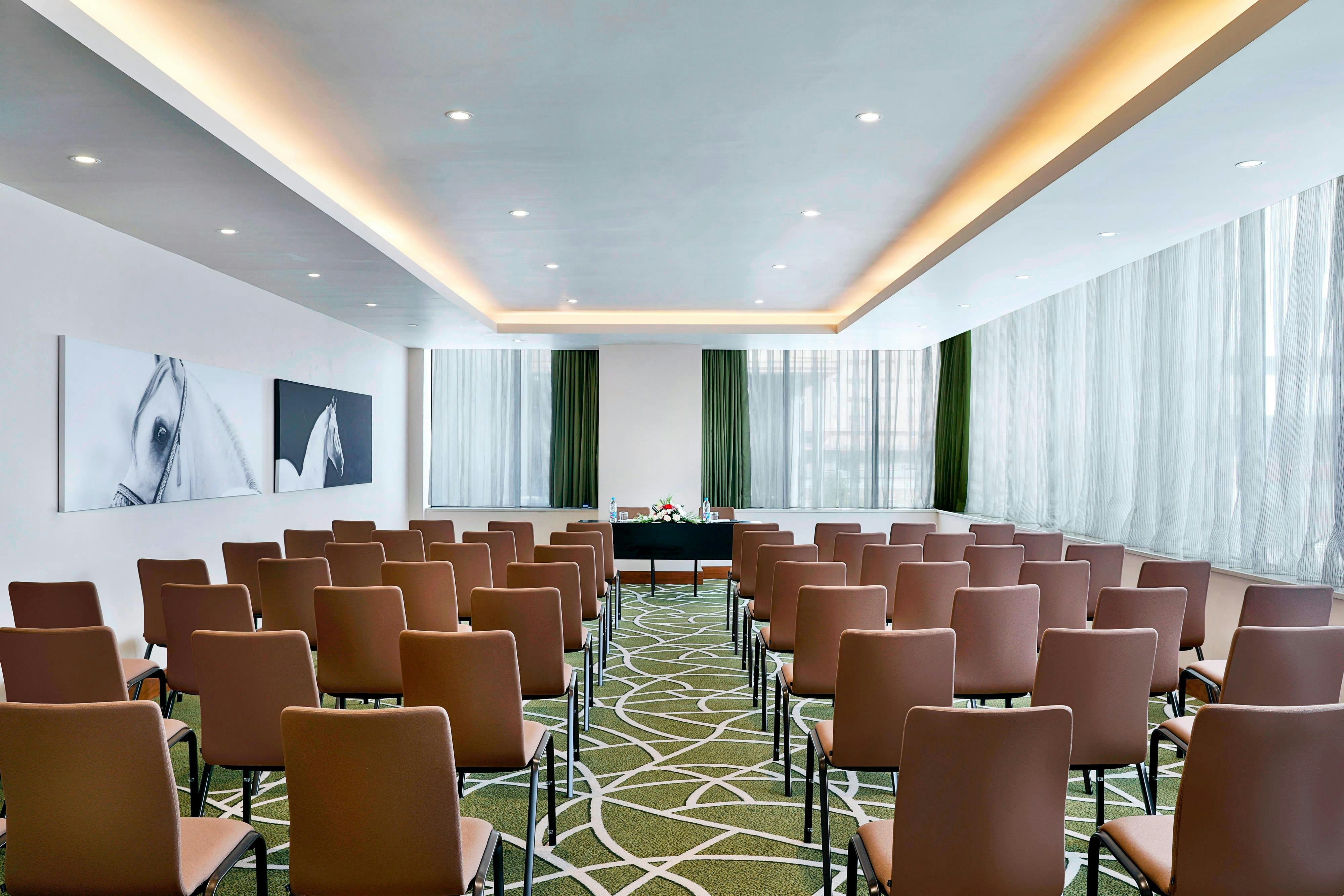 كورتيارد ماريوت(Courtyard by Marriott Riyadh Olaya) 33/38