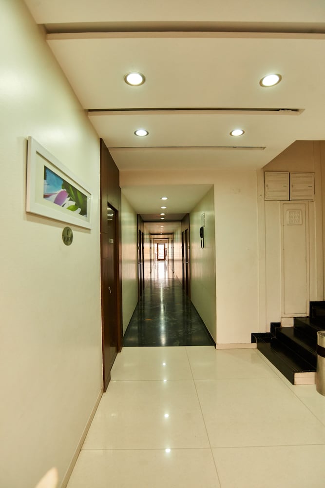 Hotel Sai Mahal 12/17